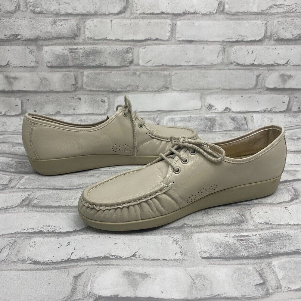 SAS Women's Oxford Walking Shoe (Bone) - Picture 6 of 10